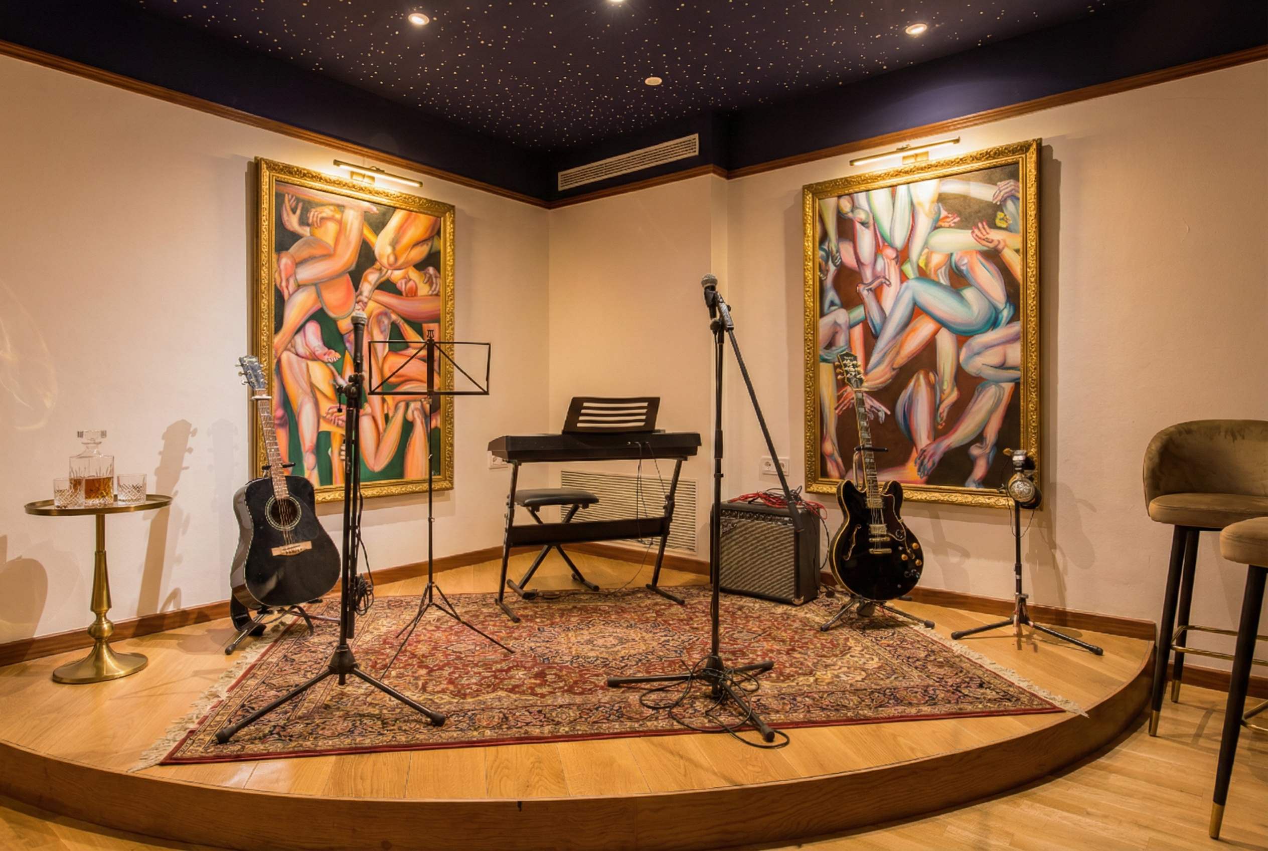 Music Stage Room